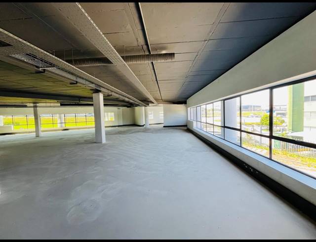 650M² OFFICE TO LET IN VORNA VALLEY